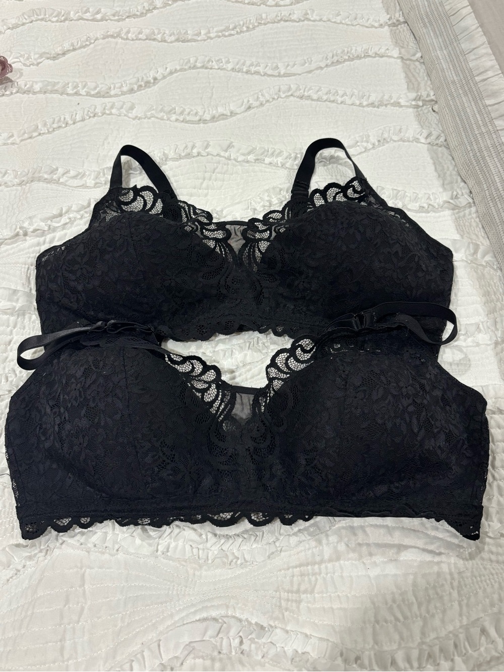 Bali Black Lace Bras Set of 2 Size XXL Style
#6591